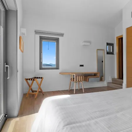 Olea - Luxury With Swimming Pool, Tennis Court & Volley 빌라 Koilás