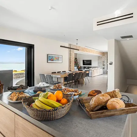 Olea - Luxury With Swimming Pool, Tennis Court & Volley * Koilás