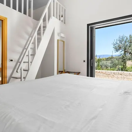 Olea - Luxury With Swimming Pool, Tennis Court & Volley * Koilas