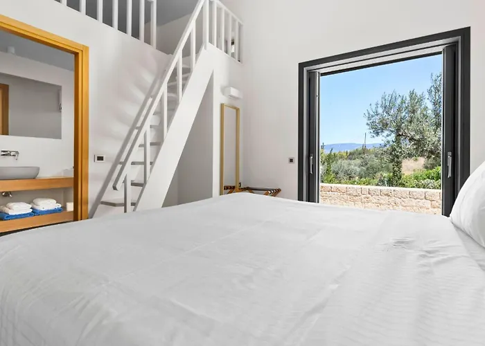 Olea - Luxury With Swimming Pool, Tennis Court & Volley * Koilás