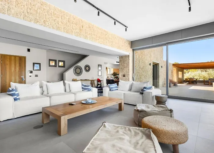 Olea - Luxury With Swimming Pool, Tennis Court & Volley * Koilás