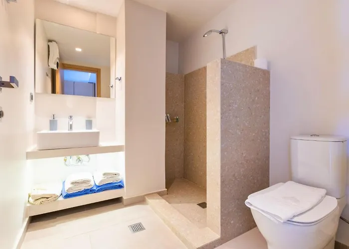 Villa Olea - Luxury With Swimming Pool, Tennis Court & Volley